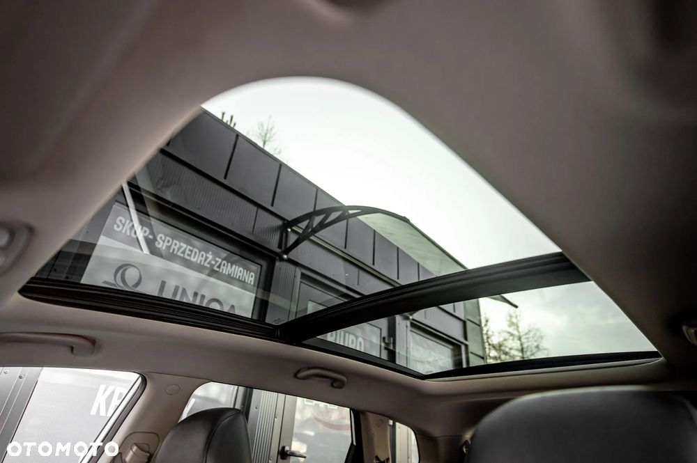 Kia Carens 1.7 CRDi 136 Dream Team Edition - 21