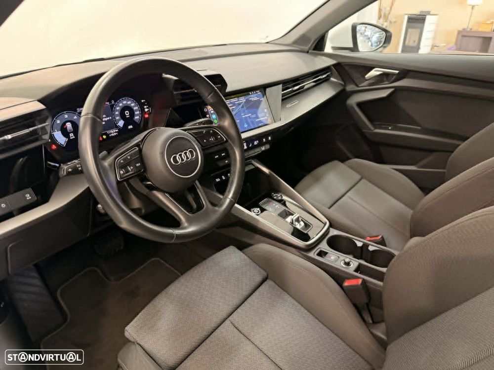 Audi A3 Sportback 30 TDI S line S tronic - 11