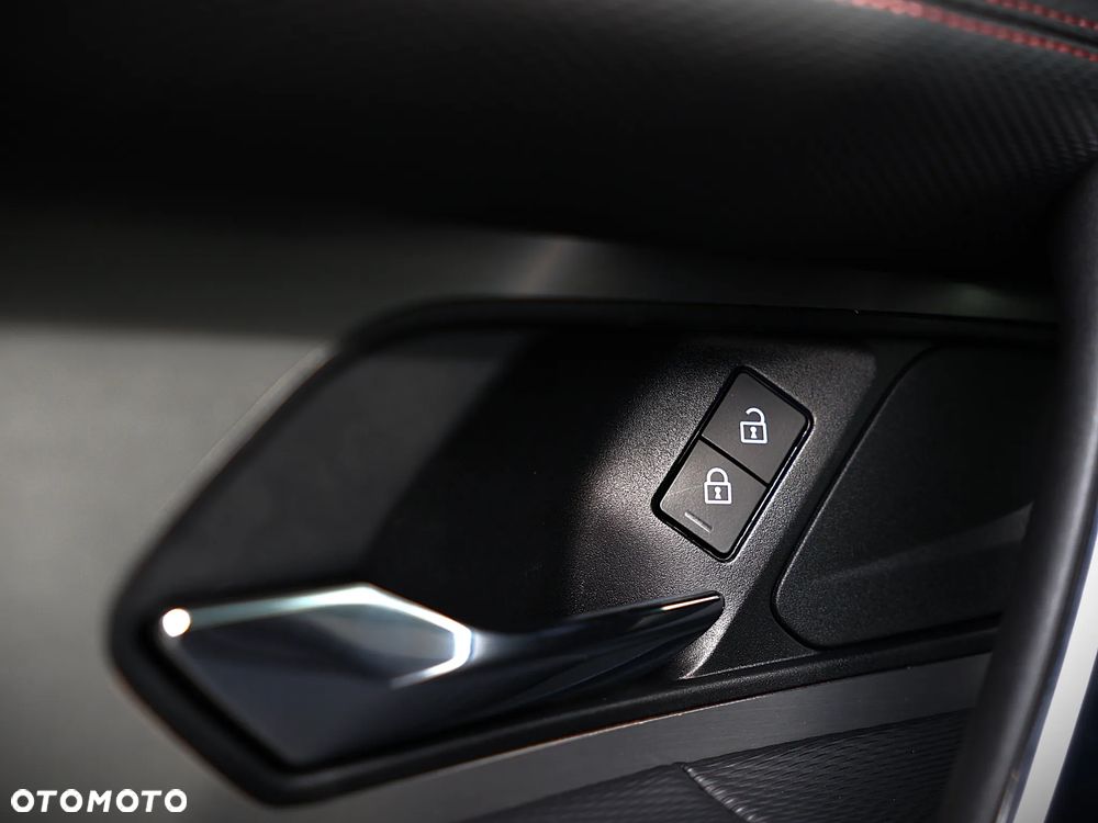 Land Rover Discovery Sport 2.0 D180 R-Dynamic - 21