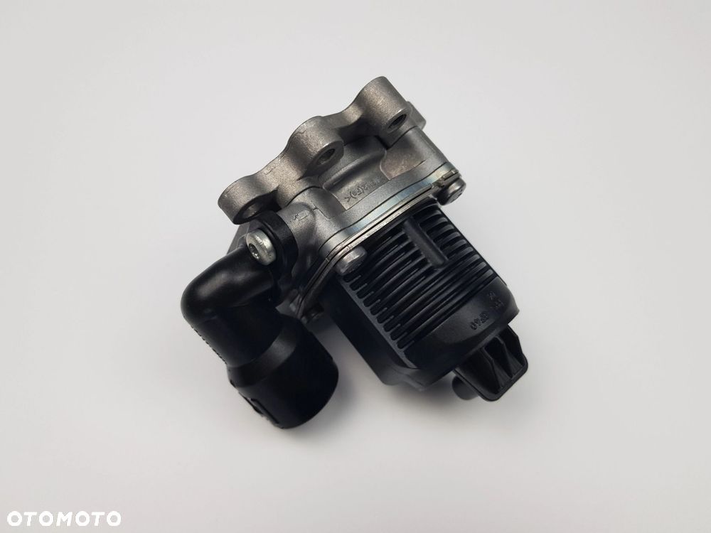 NOWY ORYGINALNY Zawór EGR Audi A3 Volkswagen Golf VII Passat B8 06K131097K - 6