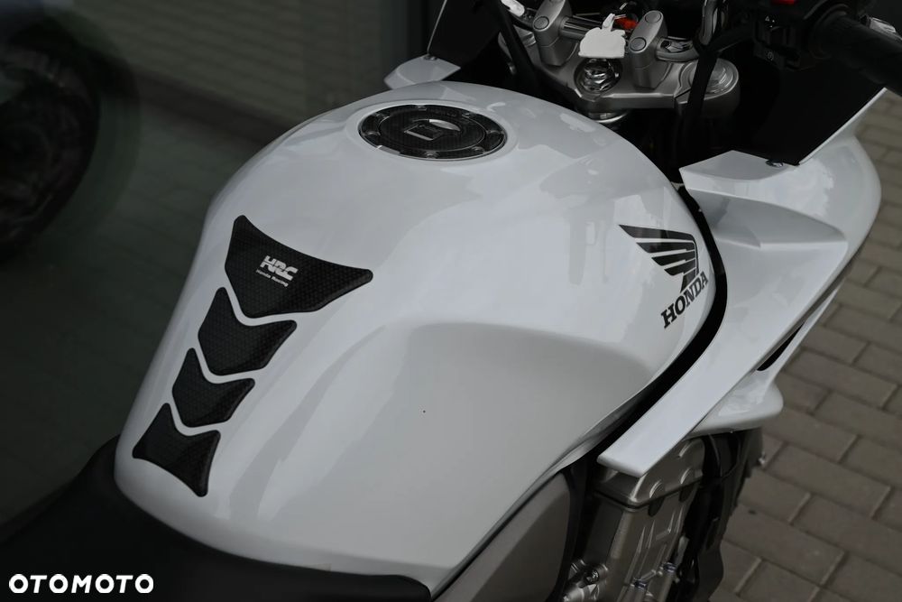 Honda CBF - 16