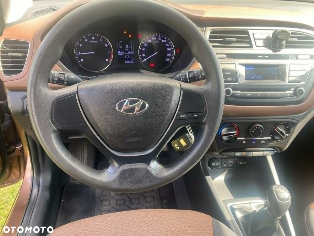 Hyundai i20 1.2 BlueDrive Classic + - 9