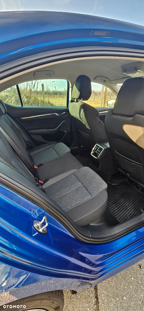 Skoda Octavia 2.0 TDI Style DSG - 13