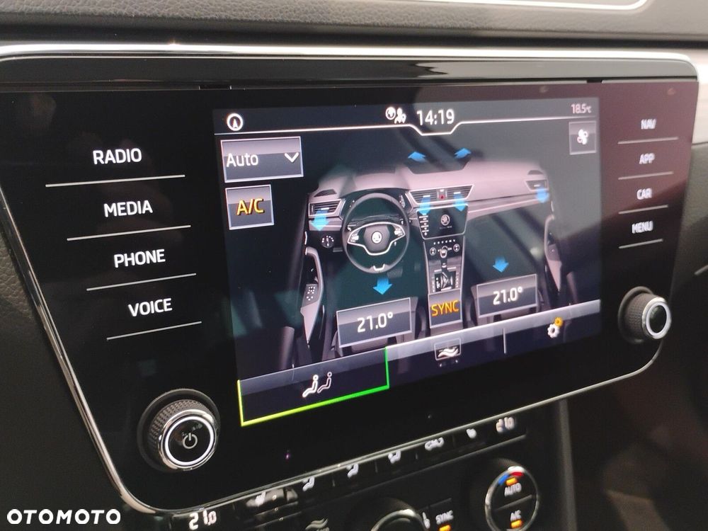 Skoda Superb 2.0 TDI SCR Ambition DSG - 31