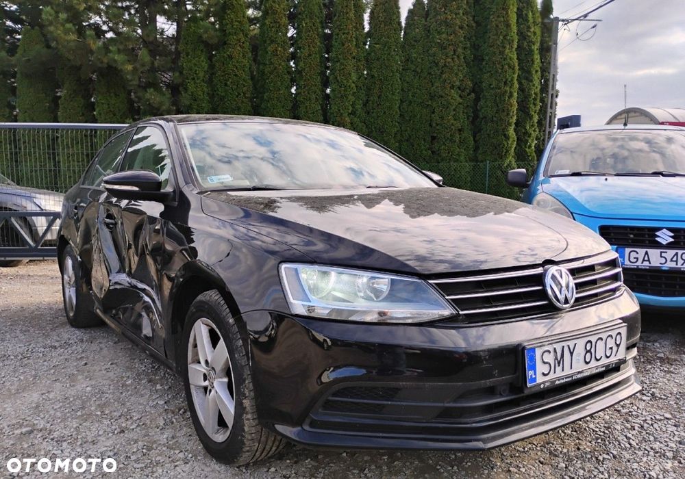 Volkswagen Jetta - 2