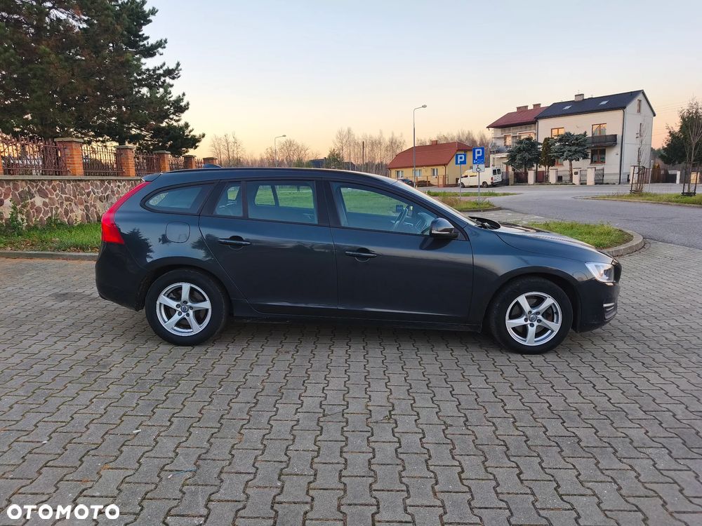 Volvo V60 D2 Kinetic - 5