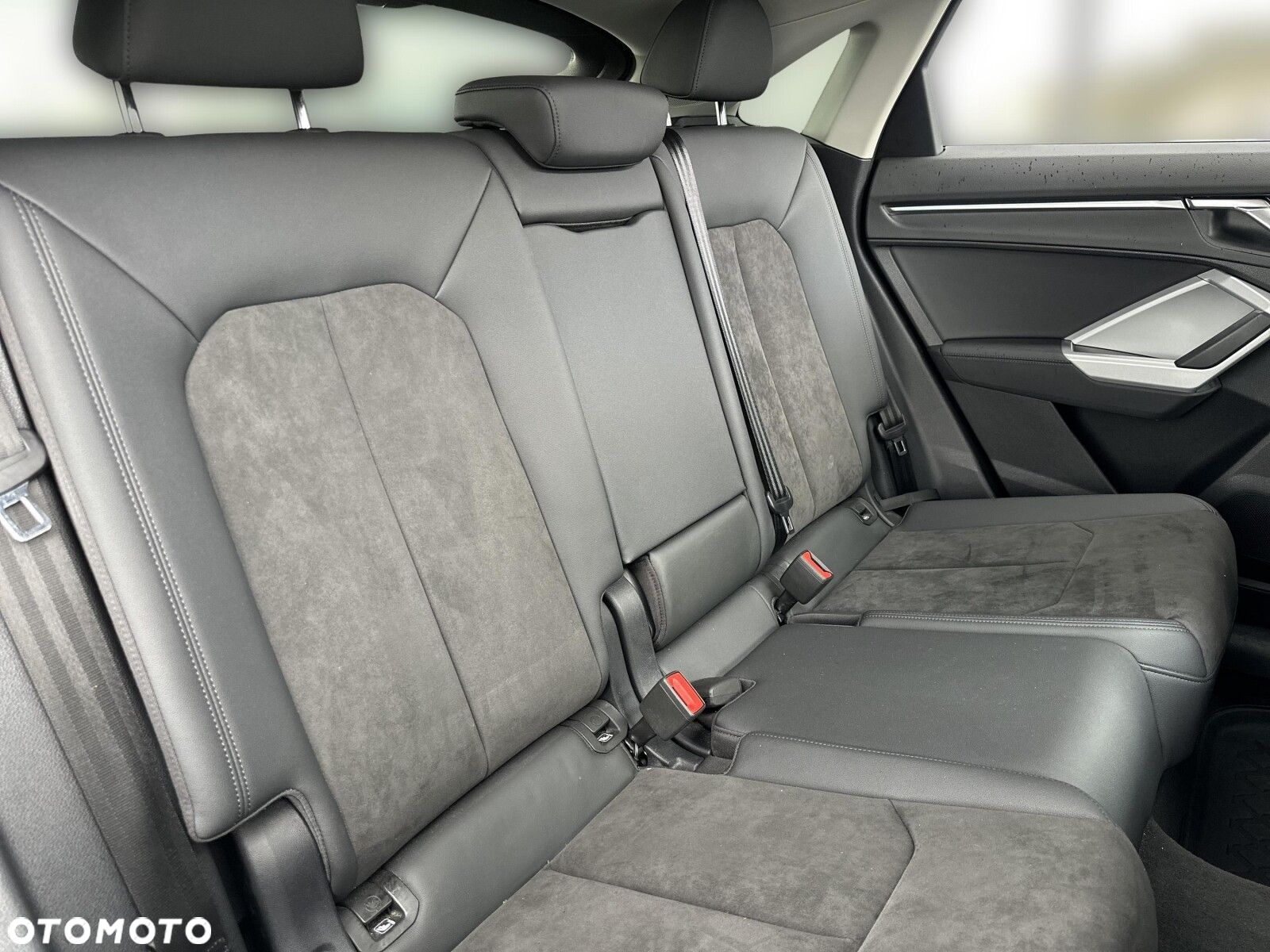 Audi Q3 Sportback - 14