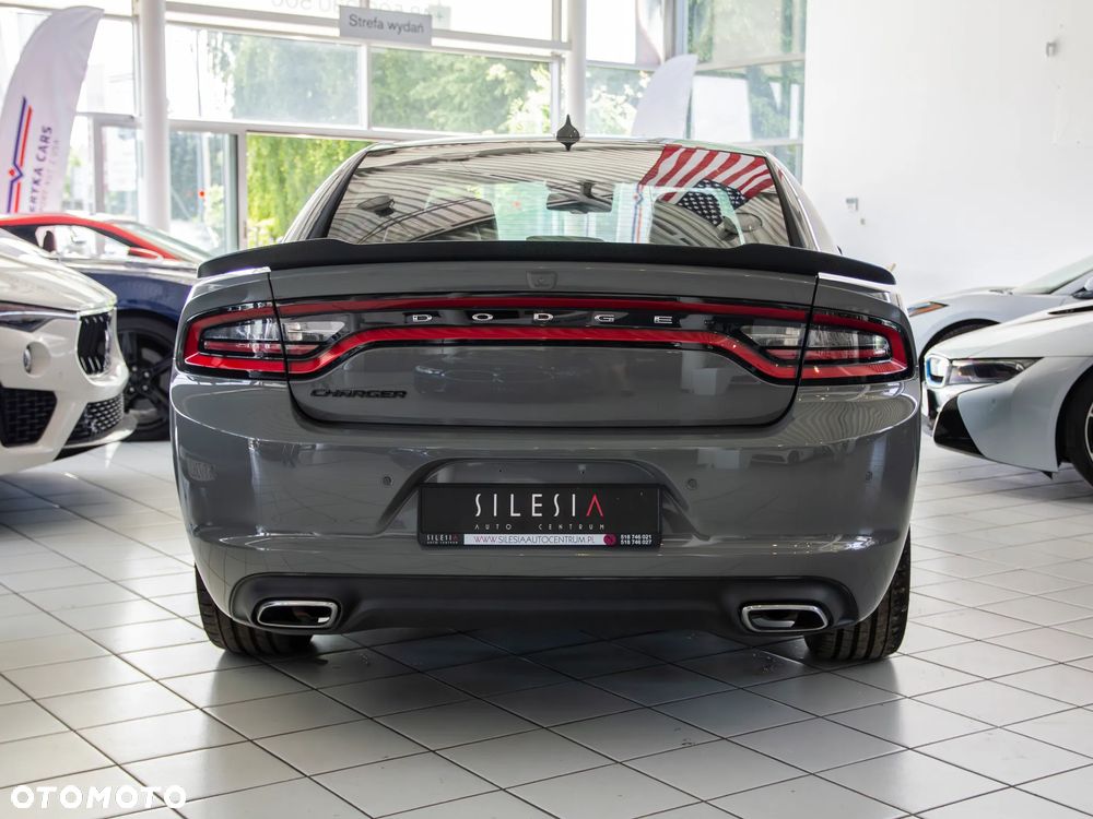 Dodge Charger - 5