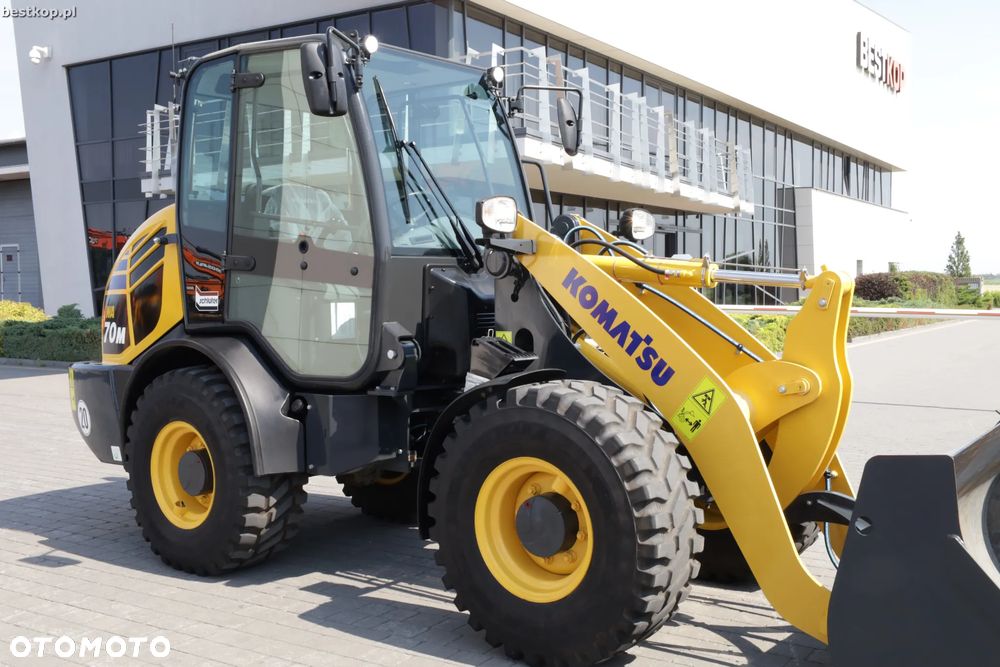 Komatsu WA70M-8 - 3