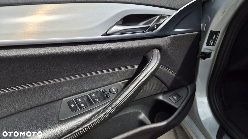 BMW Seria 5 520d Efficient Dynamics Edition Sport Line - 20