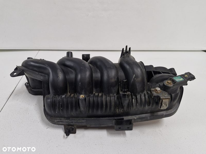 RENAULT CLIO 4 IV RS 1.6 TCE KOLEKTOR SSĄCY 101008Y60A - 4