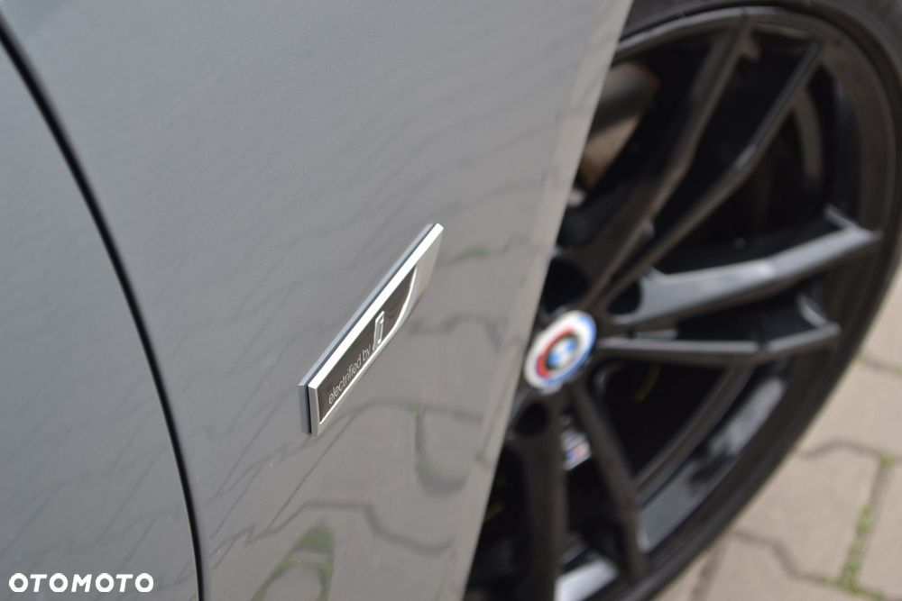 BMW Seria 3 320e M Sport sport - 8