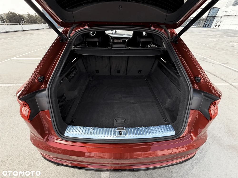 Audi SQ8 - 14