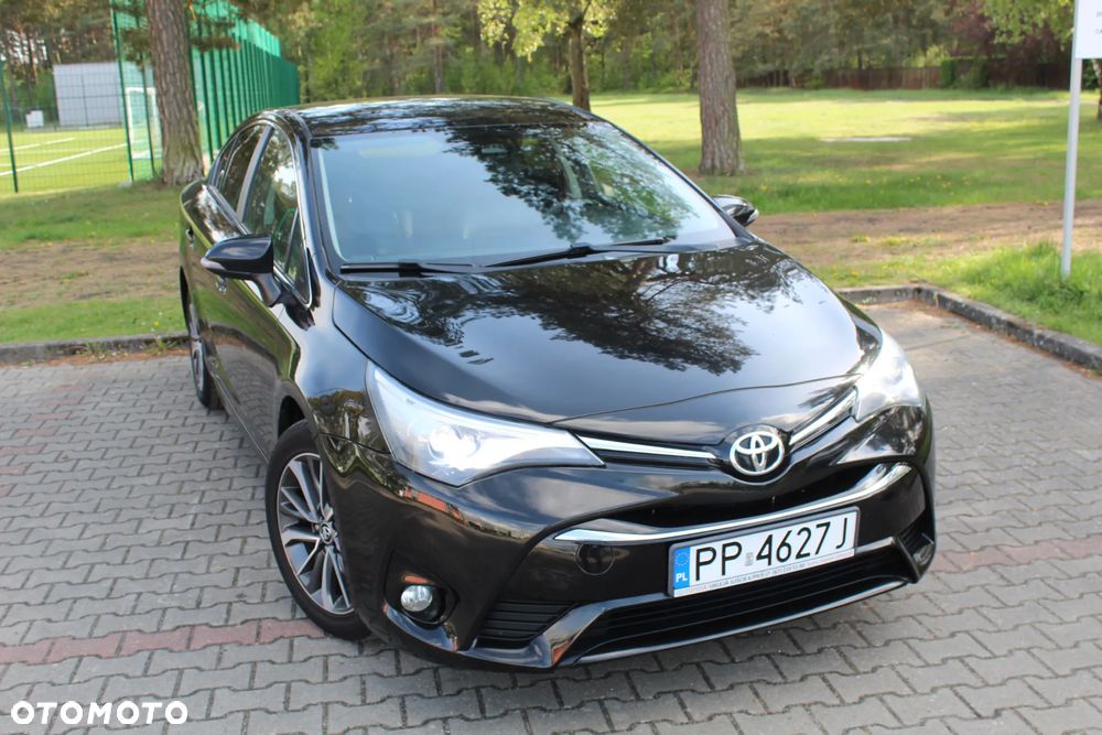 Toyota Avensis 1.8 Prestige MS - 4
