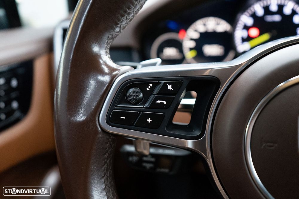 Porsche Cayenne Coupé E-Hybrid - 39