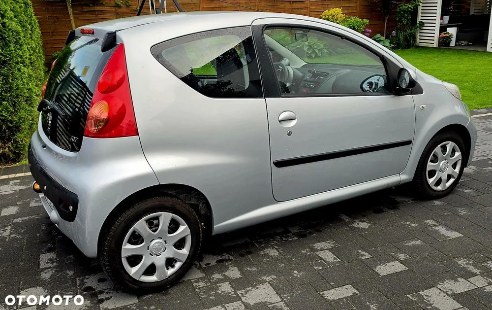 Peugeot 107 1.0 Trendy - 12