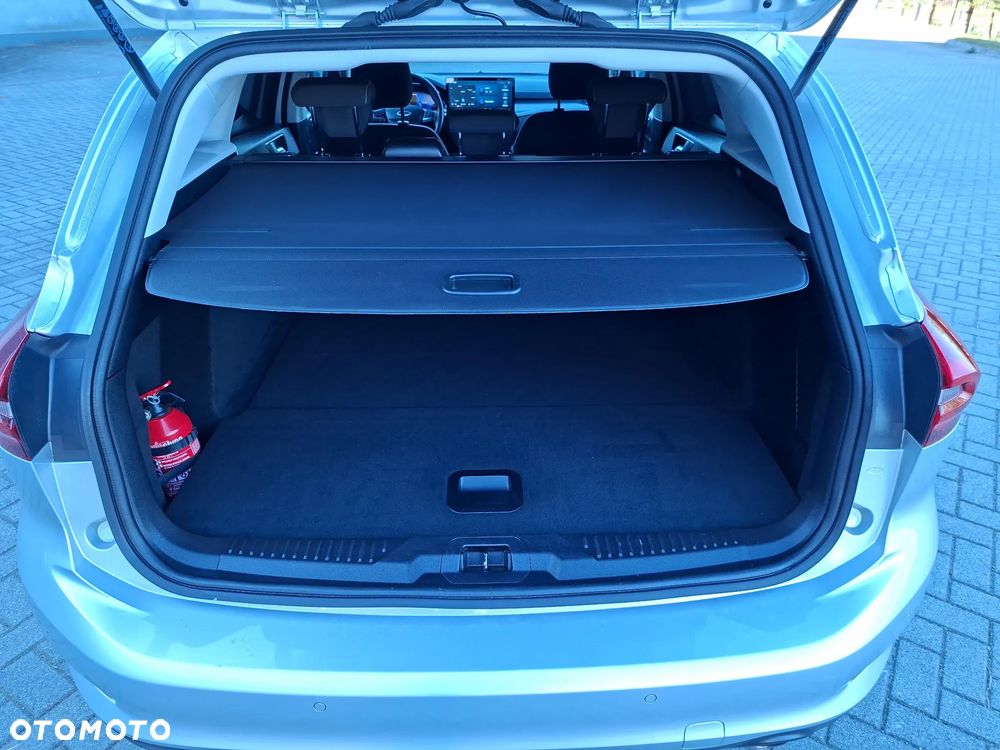 Ford Focus 1.0 EcoBoost Hybrid TITANIUM X - 33