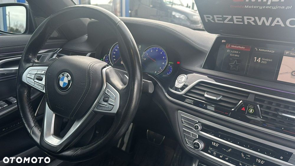 BMW Seria 7 - 17