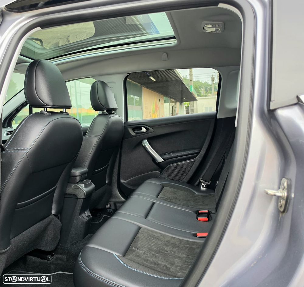 Peugeot 2008 1.2 PureTech Crossway - 12