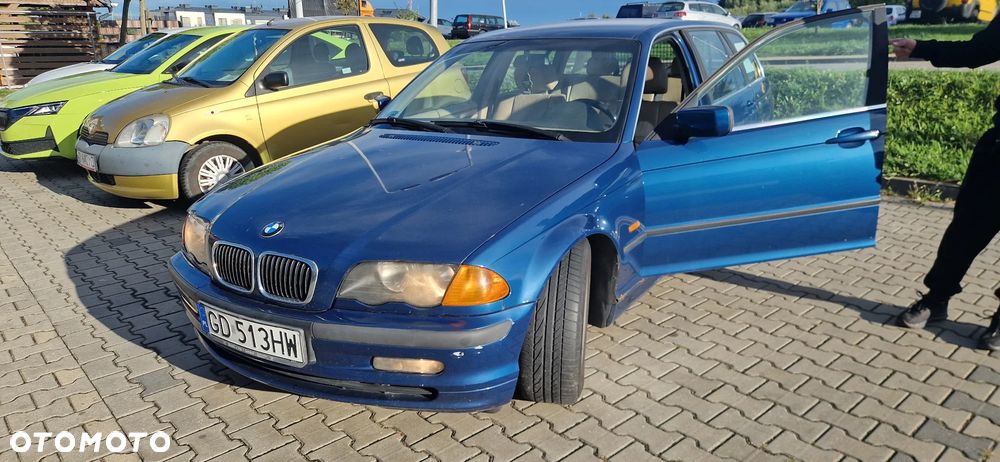 BMW Seria 3 320i - 14