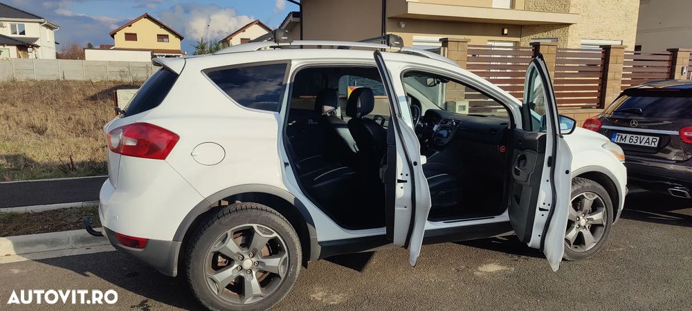 Ford Kuga - 8