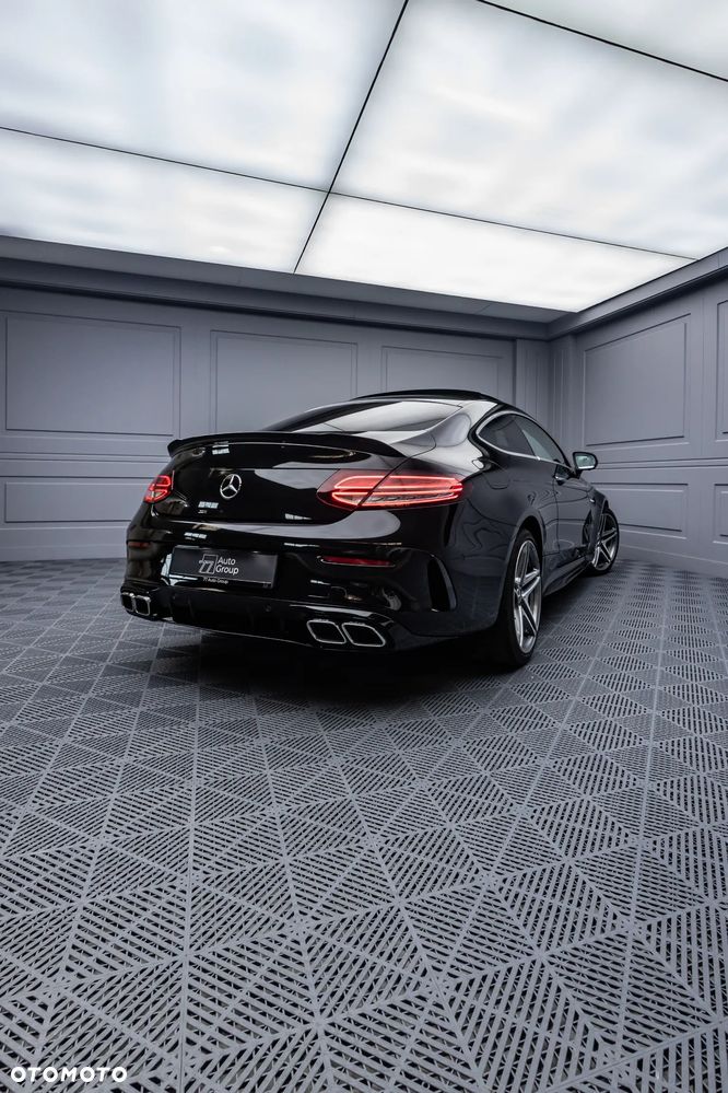 Mercedes-Benz Klasa C AMG 63 S - 25
