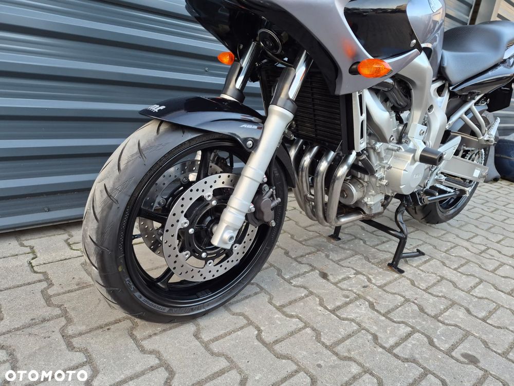 Yamaha FZ6 - 19