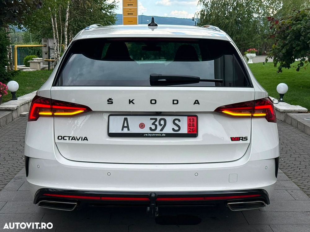 Skoda Octavia 2.0 TDI DSG RS Plus - 38
