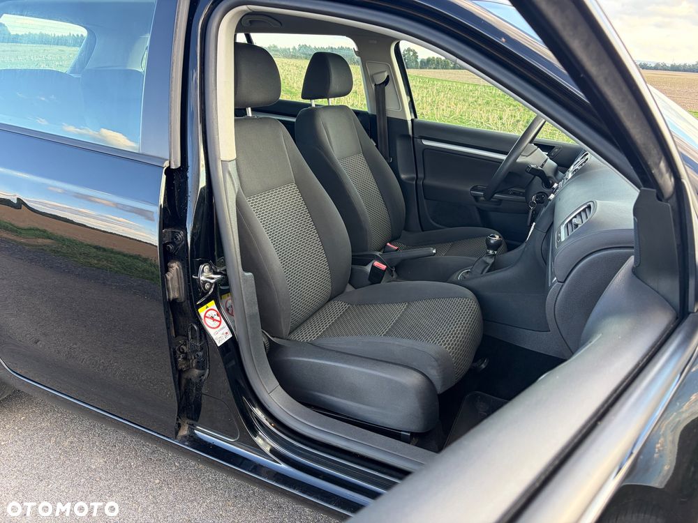 Volkswagen Golf - 12