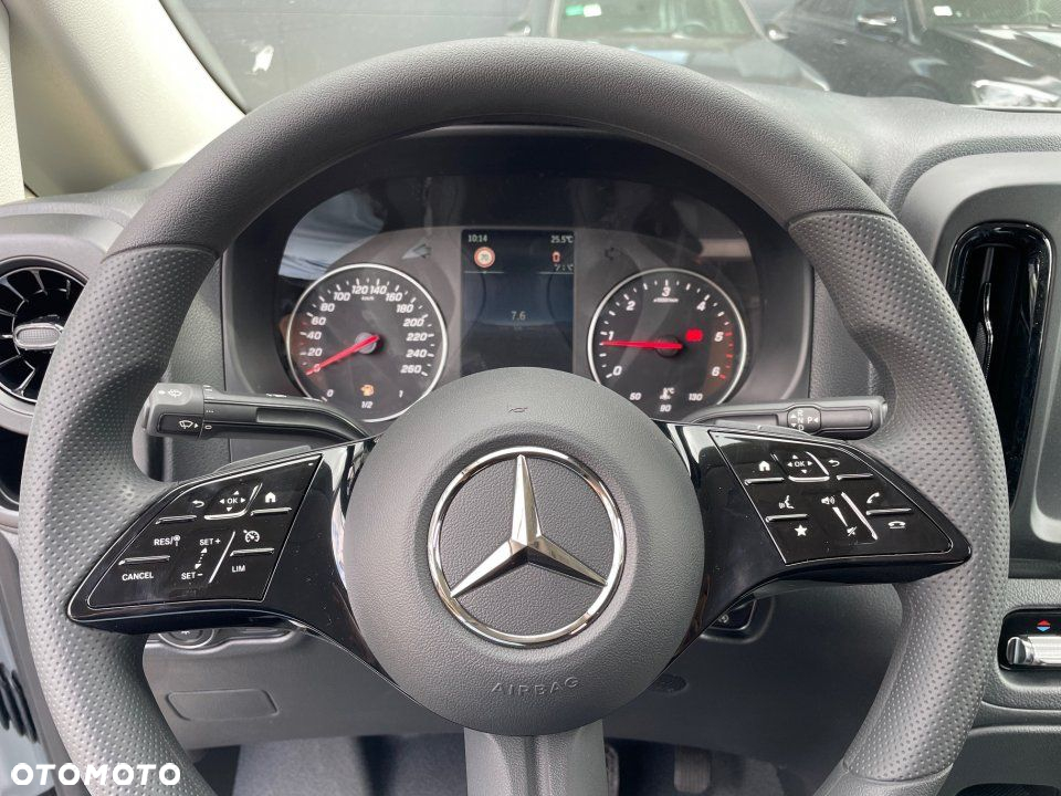 Mercedes-Benz Vito - 12