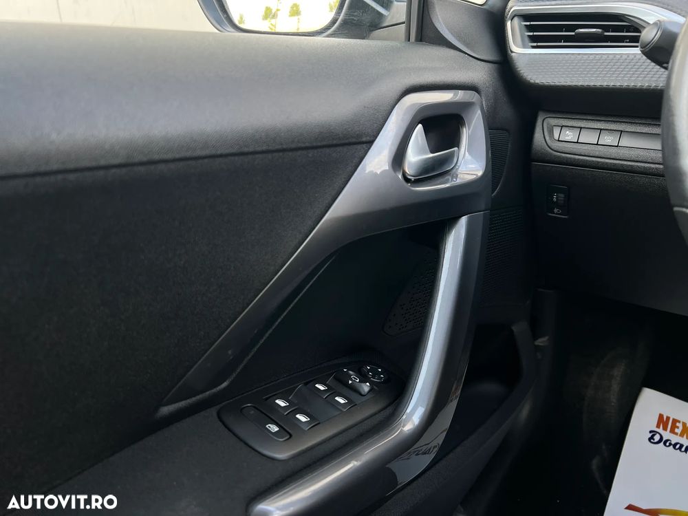 Peugeot 2008 PureTech 110 GPF Stop&Start EAT6 Style - 15