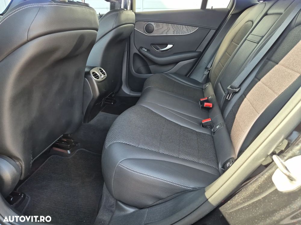 Mercedes-Benz GLC 200 4MATIC 9G-TRONIC - 22