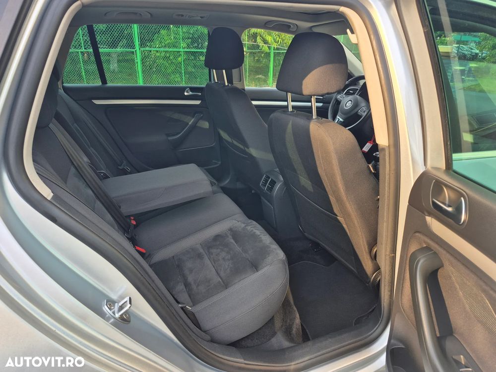 Volkswagen Golf 2.0 TDI DPF Team - 17
