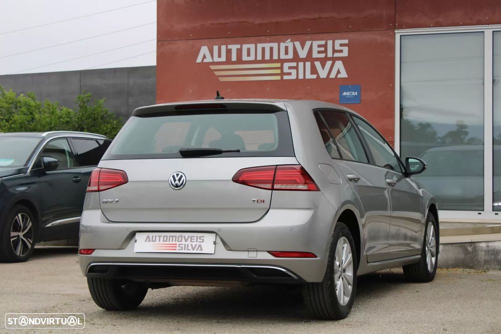 VW Golf 1.6 TDI Confortline - 12