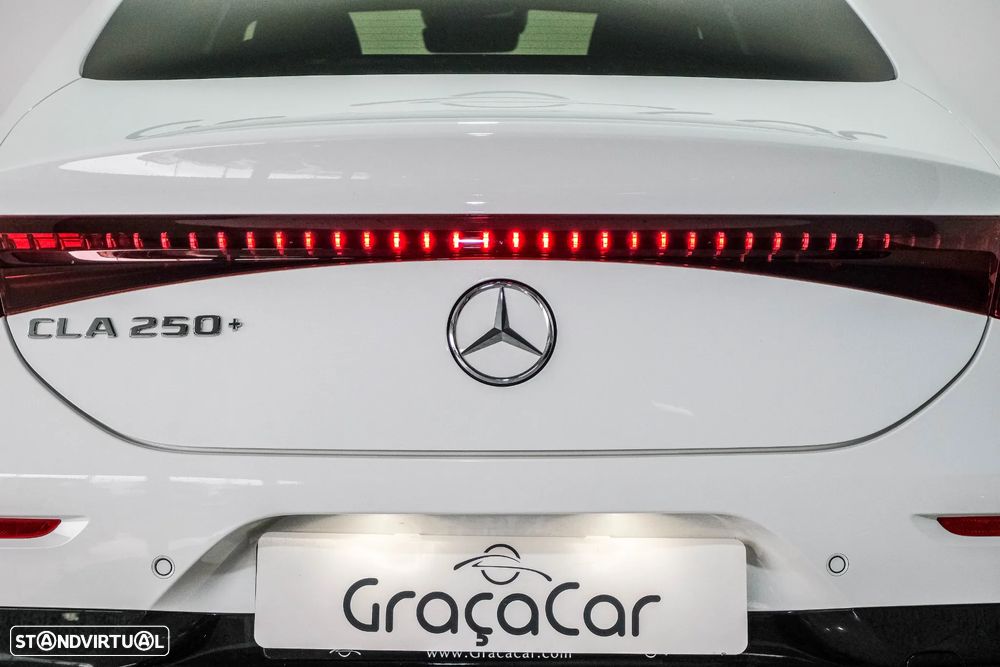 Mercedes-Benz CLA 250+ EQ - 21