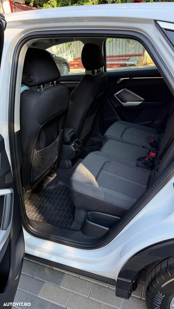 Audi Q3 Sportback 2.0 35 TDI S tronic S Line - 4