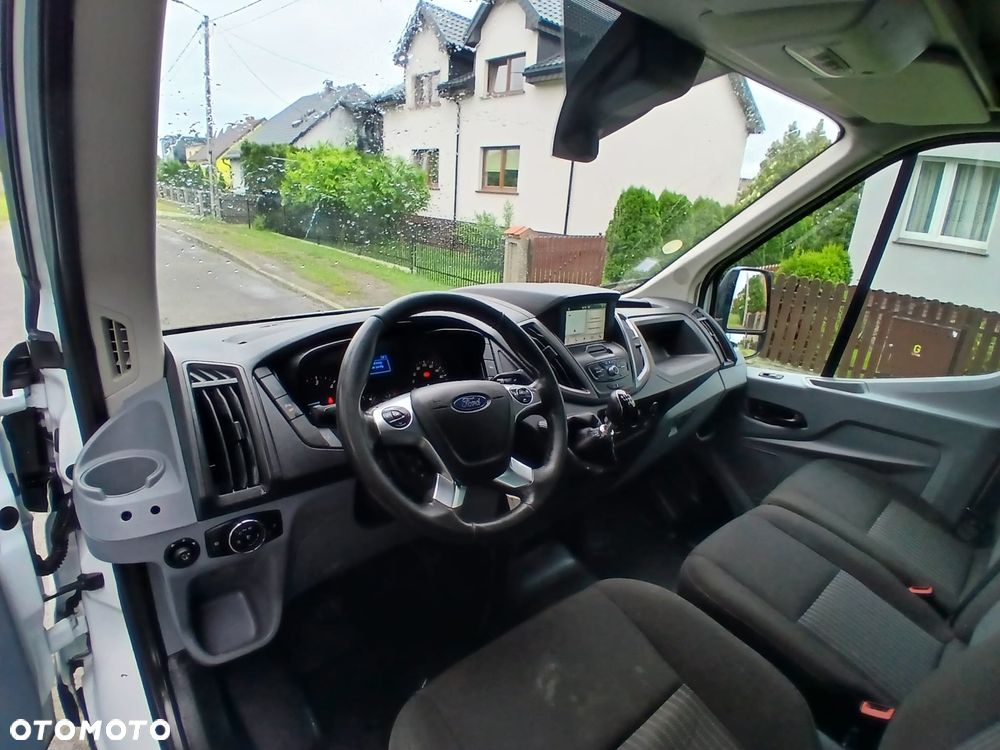 Ford Transit - 20