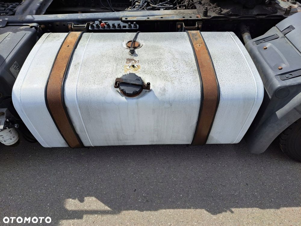 ZBIORNIK PALIWA MAN TGX TGS 135X55X70 - 1