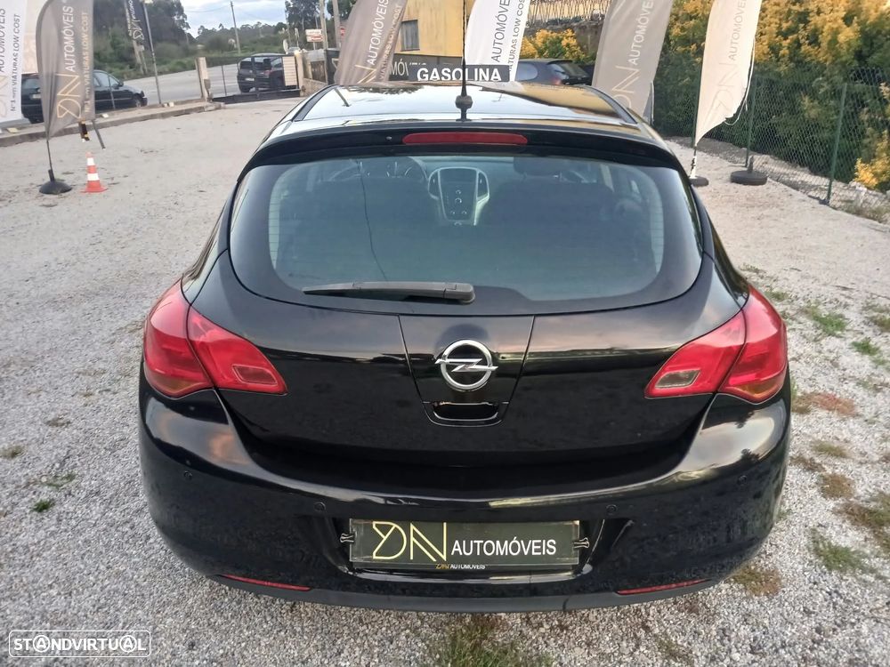 Opel Astra - 11