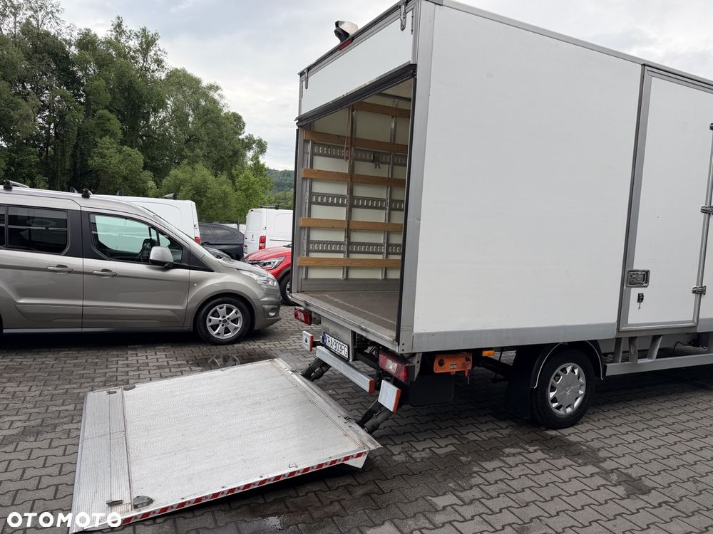 Ford Transit Trend - 19