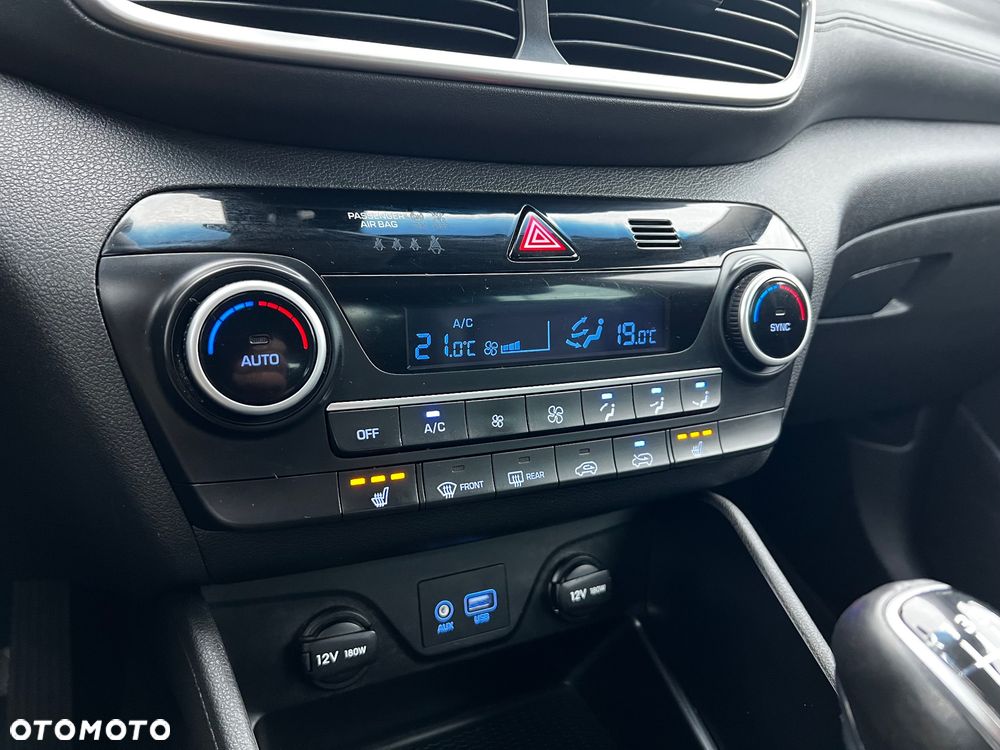 Hyundai Tucson blue 1.6 GDi 2WD Navi - 21