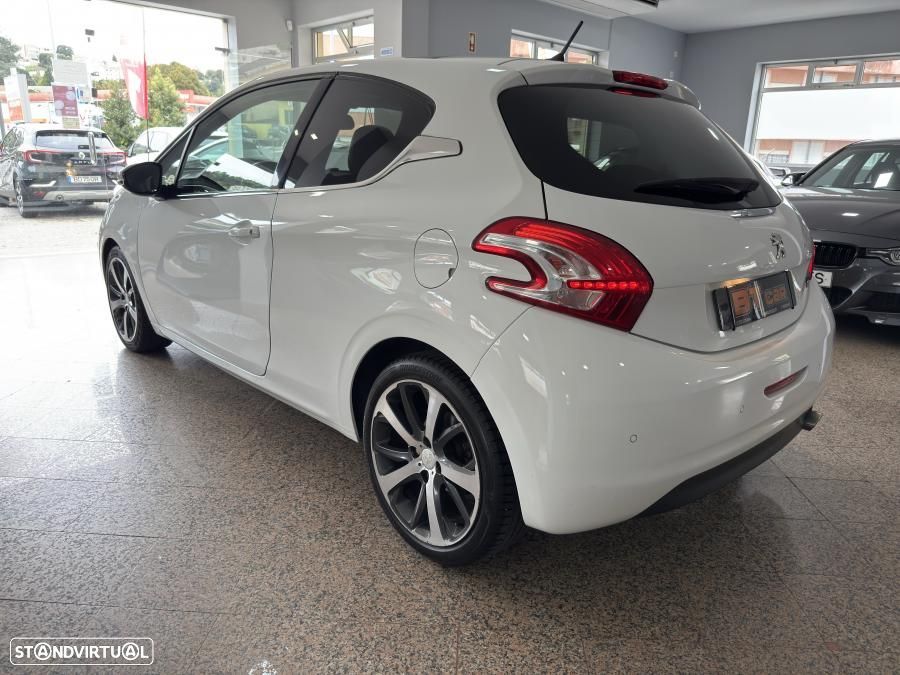Peugeot 208 1.6 BlueHDi Allure - 25
