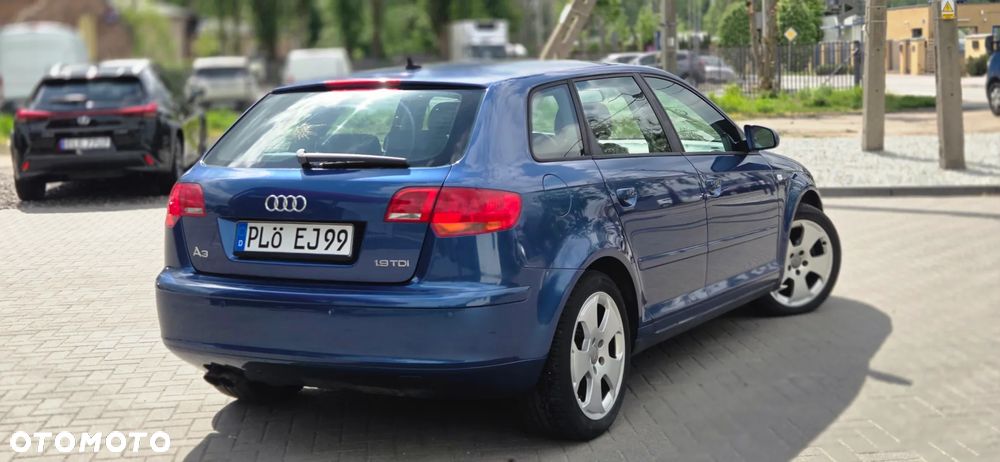Audi A3 Sportback 1.9 TDI Ambiente - 14