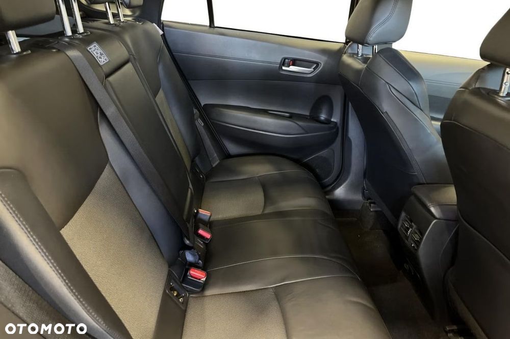 Toyota Corolla 2.0 Hybrid Executive - 21
