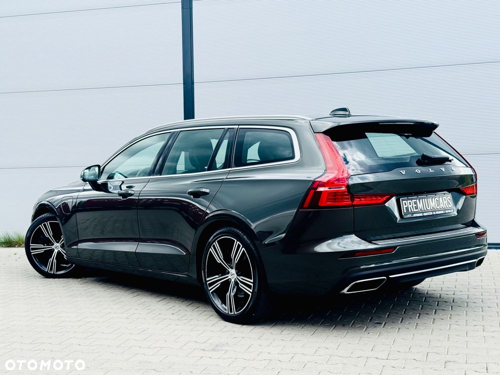 Volvo V60 T6 AWD Recharge Geartronic RDesign - 4
