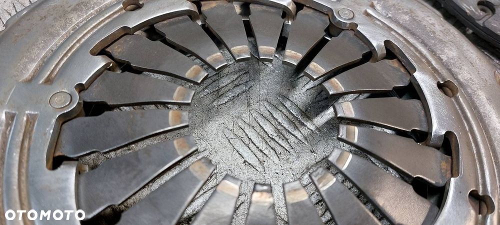 SPRZĘGŁO + TARCZA + DOCISK + ŁOŻYSKO COROLLA VERSO II 2.0 D4D 116KM 1CD-FTV - 6