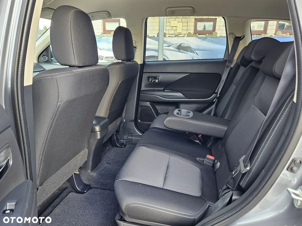 Mitsubishi Outlander 2.0 City Style 2WD - 7