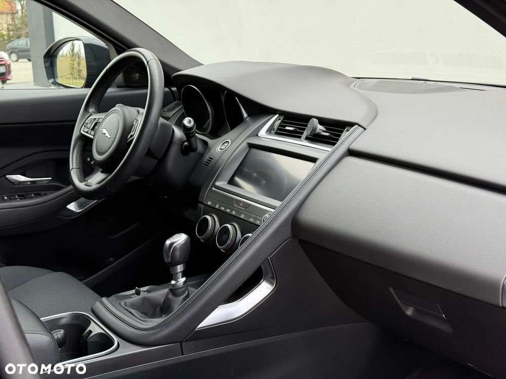 Jaguar E-Pace - 26