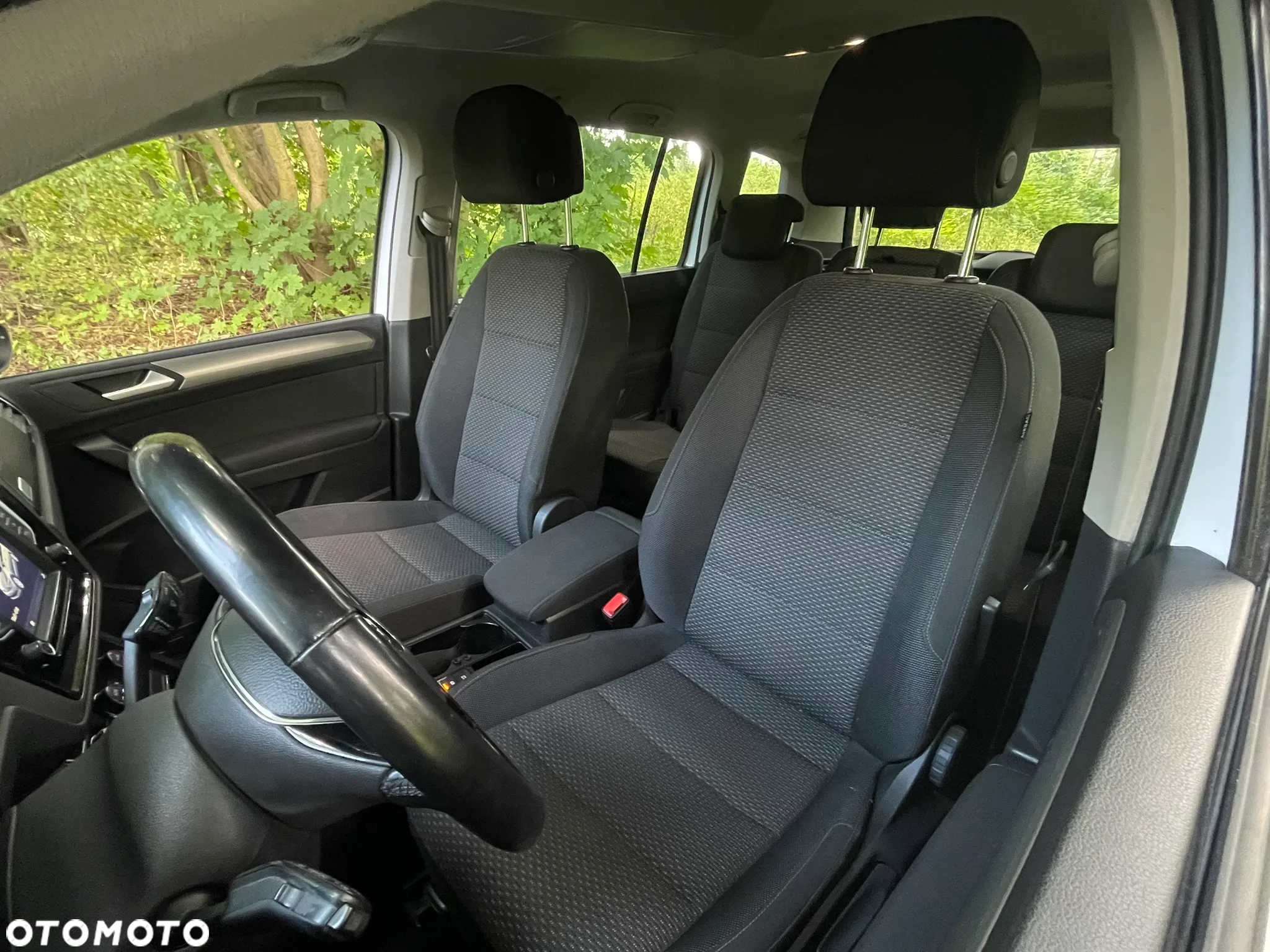 Volkswagen Touran 2.0 TDI BMT Comfortline DSG - 9