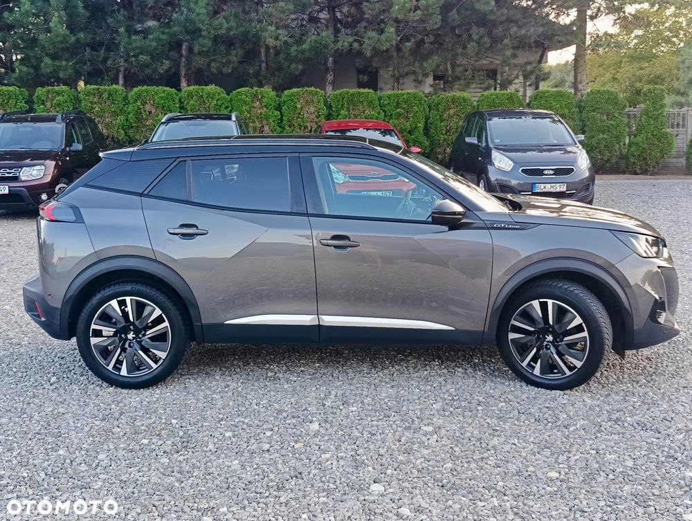 Peugeot 2008 PureTech 130 EAT8 GT Exclusive - 6
